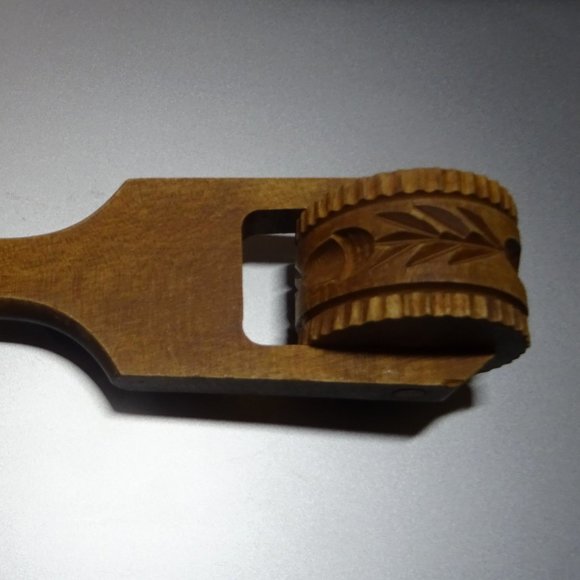 Old Vintage Wood Springerle Cookie Roller Pineapple Made in US Zone Germany 9" - Picture 5 of 12
